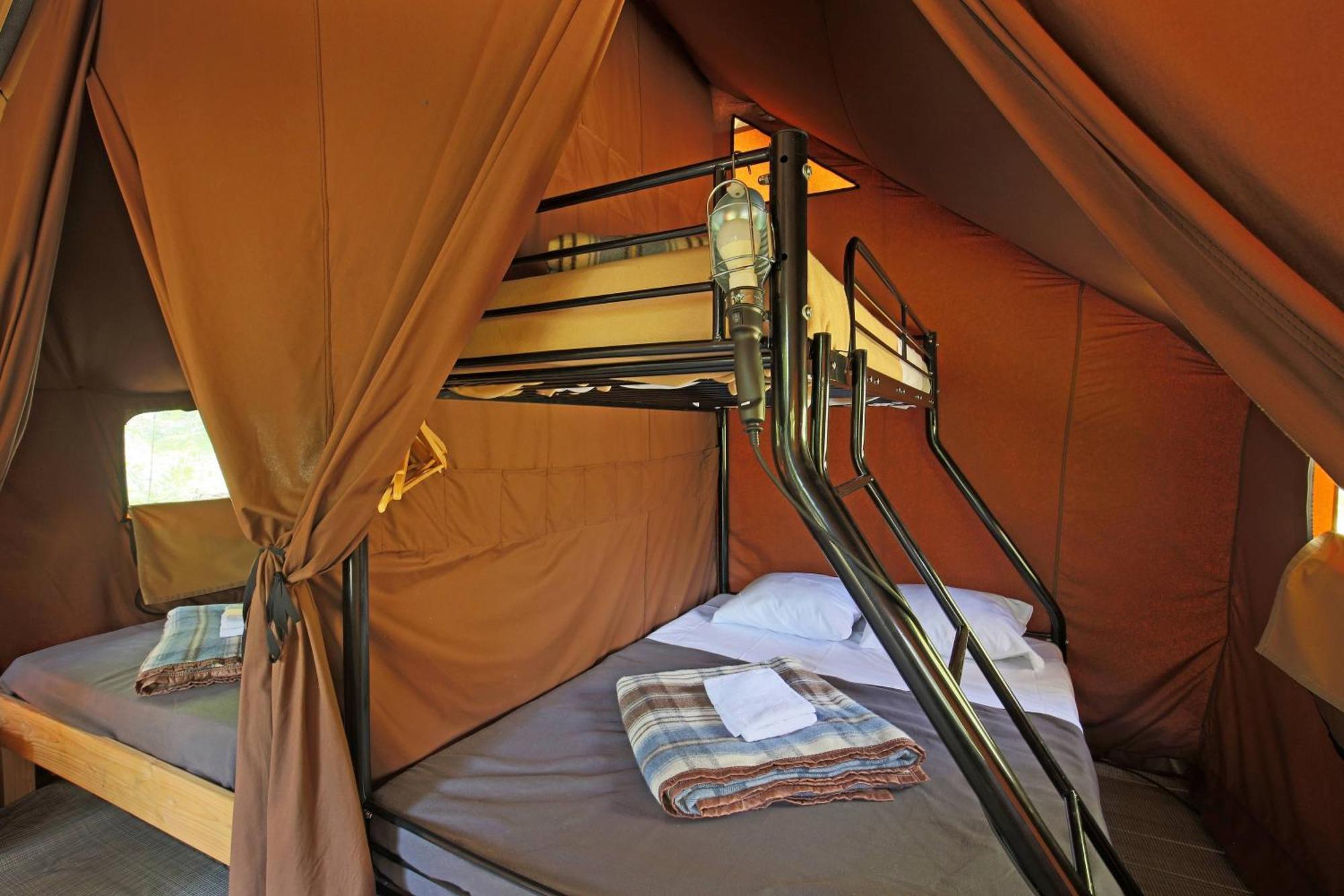 Huttopia Romeu Campingplatz 3*